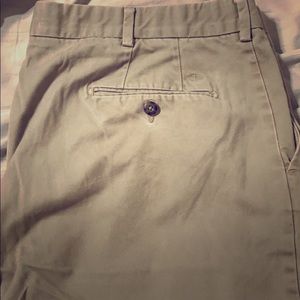 Men’s Dockers 42x30 khaki pants